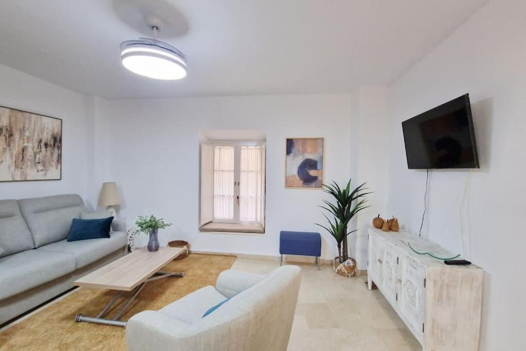 Precioso En Santa Cruz Lirio Bajo Apartment Seville Luaran gambar