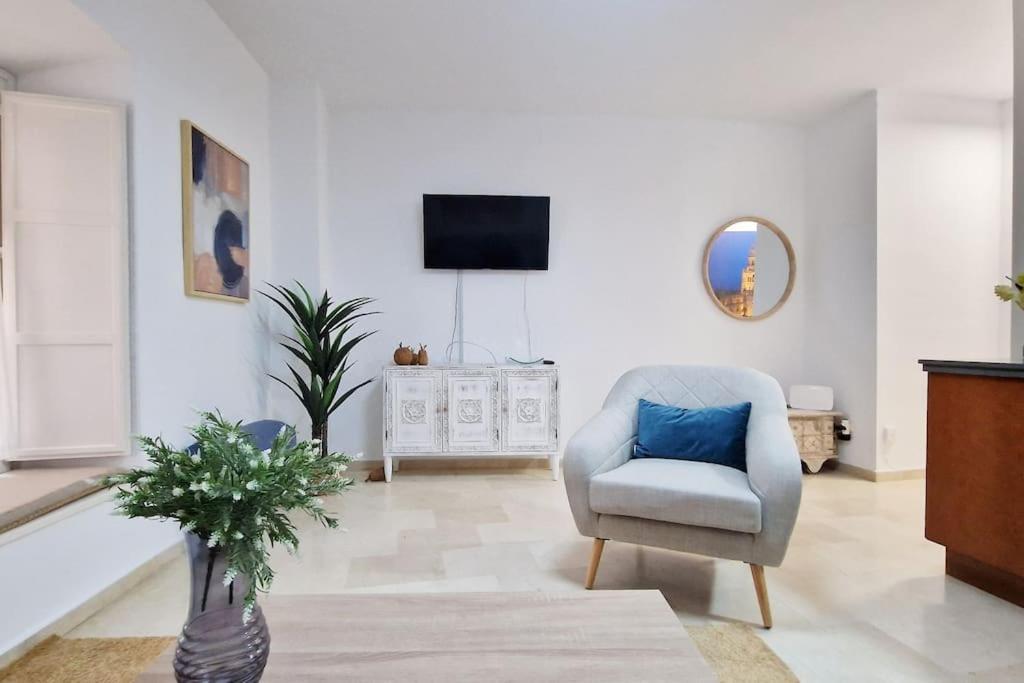 Precioso En Santa Cruz Lirio Bajo Apartment Seville Luaran gambar