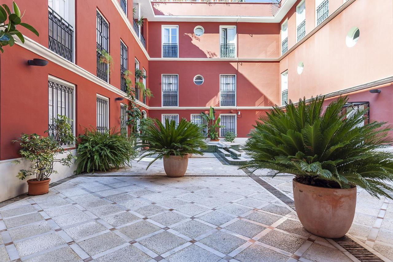 Precioso En Santa Cruz Lirio Bajo Apartment Seville Luaran gambar